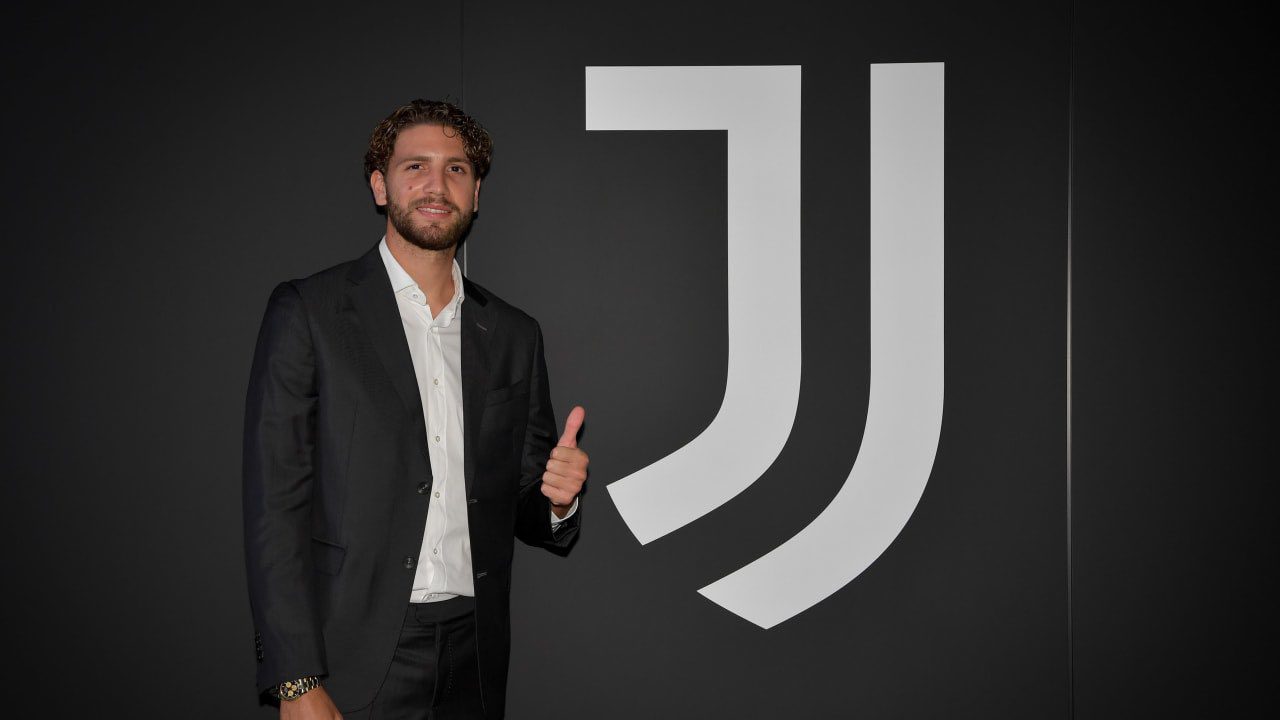 Oficjalnie Manuel Locatelli Pilkarzem Juventusu