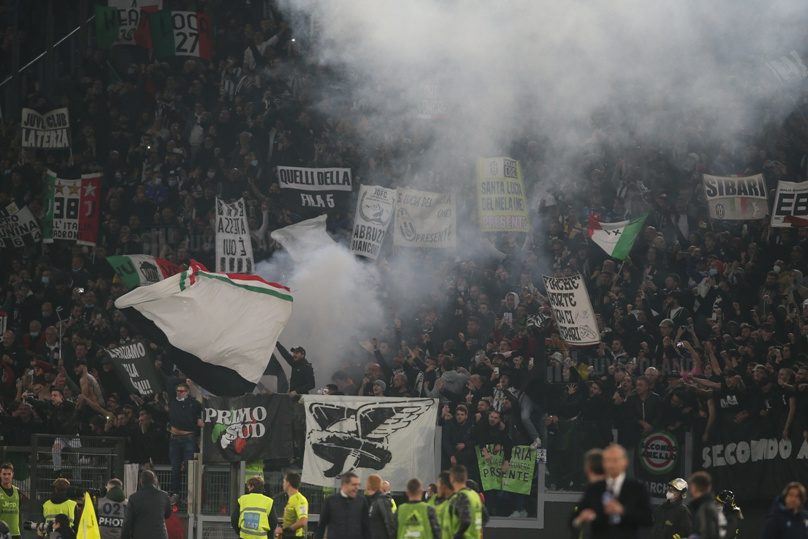 Rome Italy 20112021 Juventus Fans Celebrates Victory At En