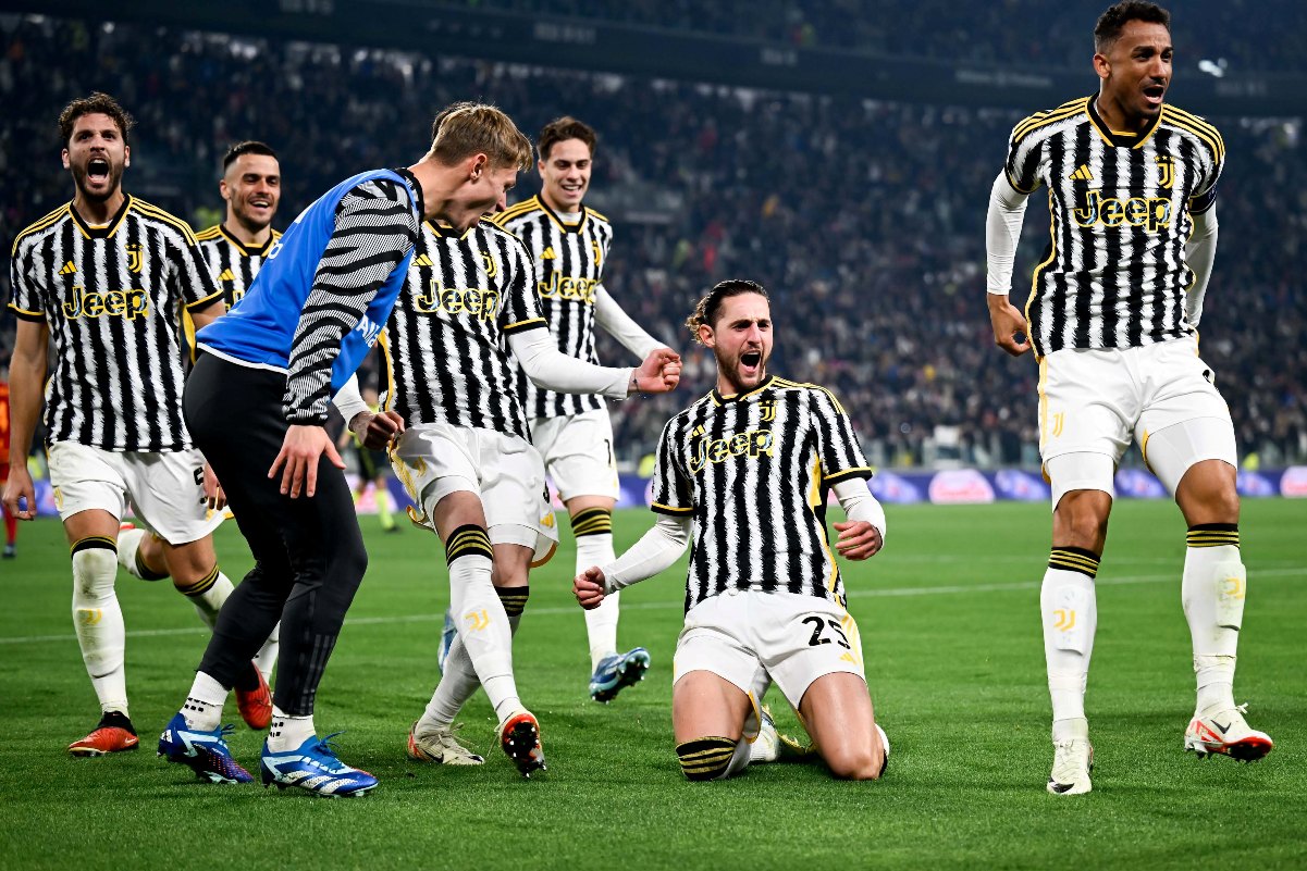 Druzyna Juventus Roma Juventus Twitter